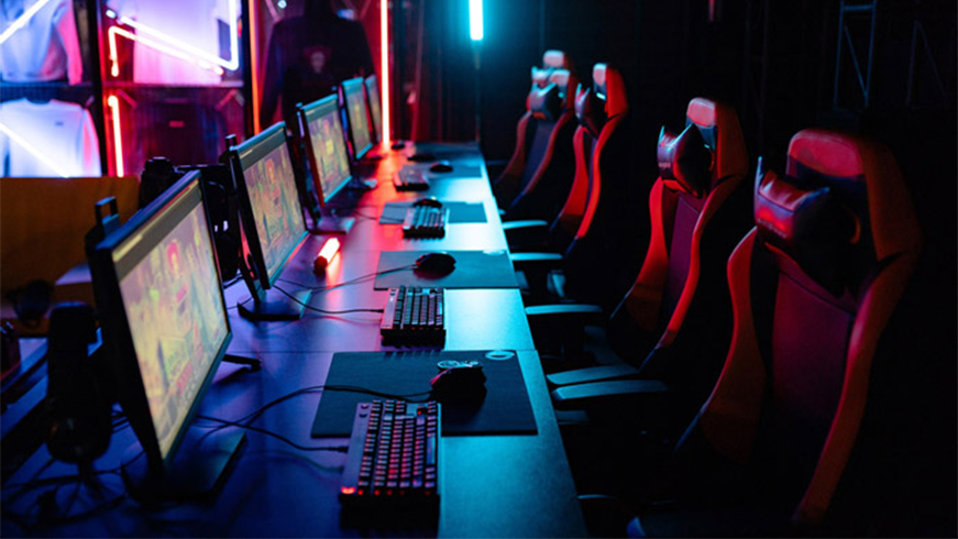 Best Accessories for Gaming Setup in Esports Centers 2023